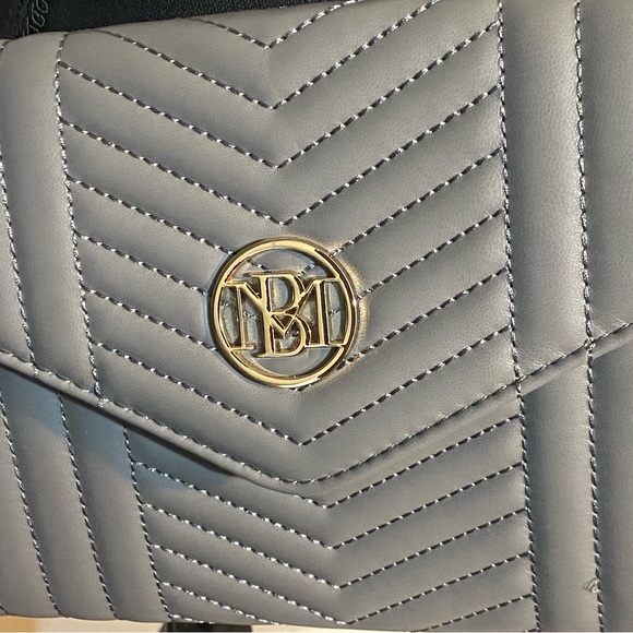 Badgley Mischka Gray and Gold Crossbody Bag || Gray - Picture 3 of 16